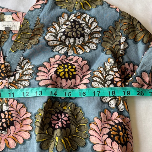 🌸 LOFT Floral V-Neck Blouse Women's Small Blue Pink Green Boho Wide Sleeve 🌸 - Picture 14 of 17